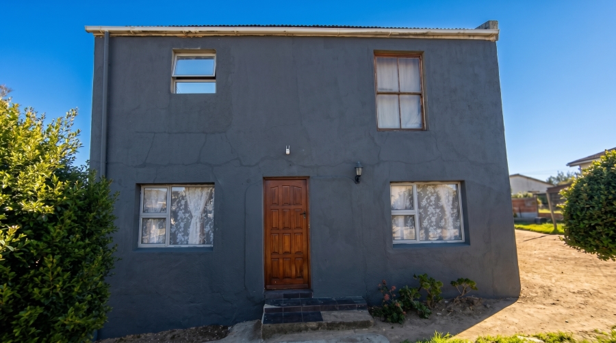 4 Bedroom Property for Sale in Napier Western Cape